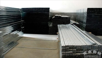 天水藍山輕鋼龍骨在橋南家居城隆重開業，引領建筑材料新潮流